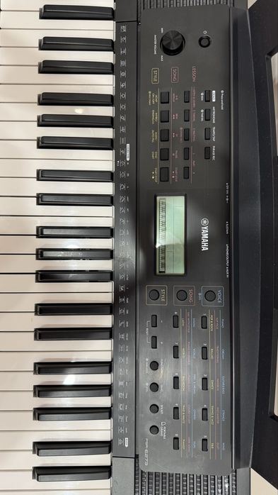 Синтезатор YAMAHA PSR e-273