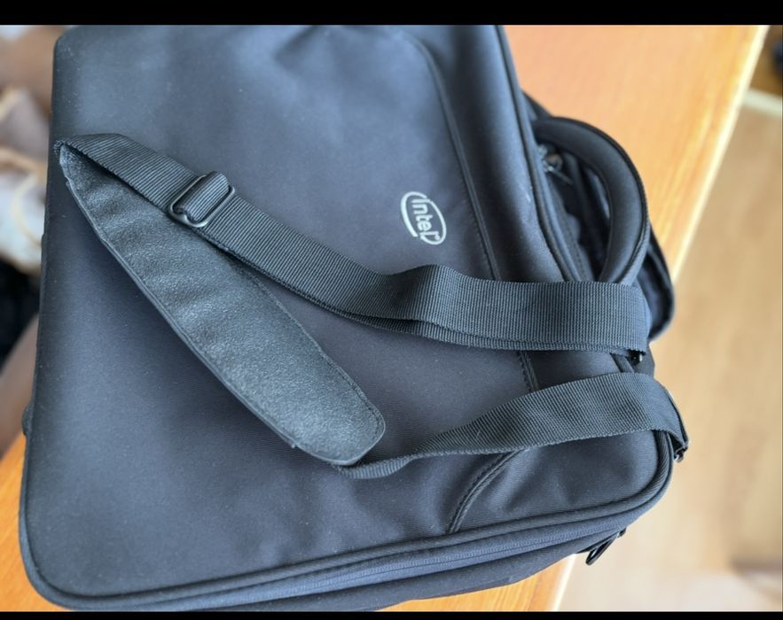 Troler laptop NOU geanta business Intel , cu rotile