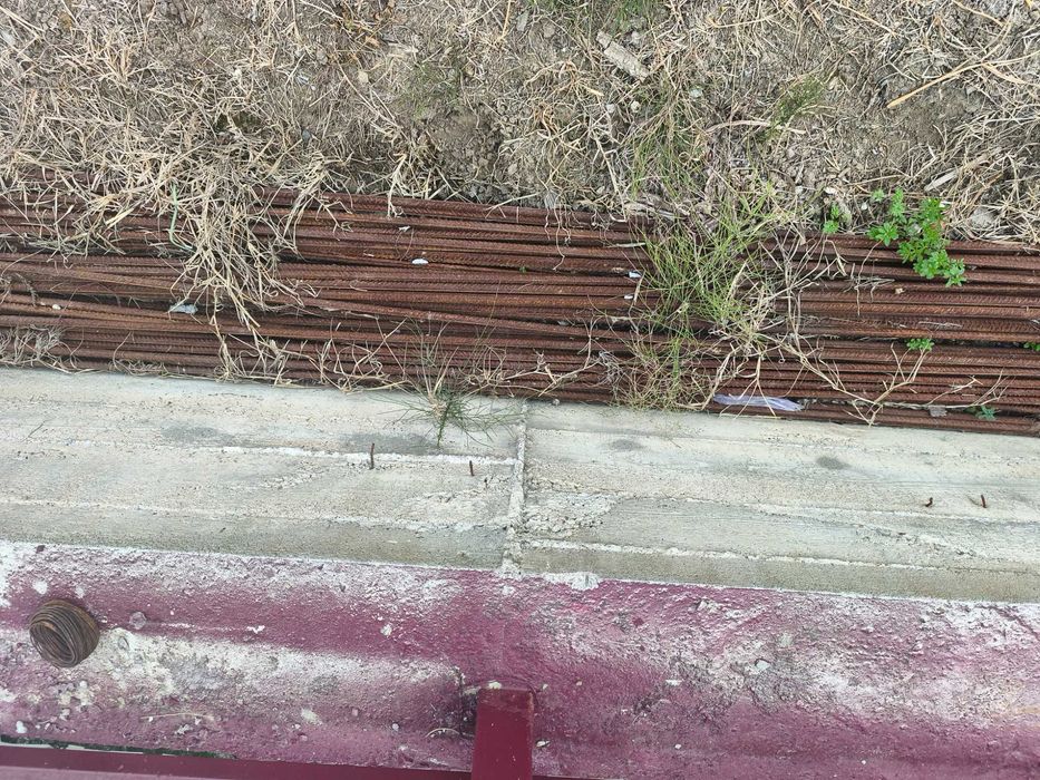 BCA 10 paleți+Fier de 12 la 6 metri (40 bare) +colac 200 kg de 6 +1.5 MC scândură