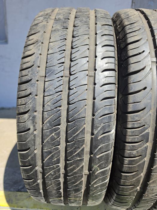2 бр. летни гуми за бус  215/65/16C Uniroyal 7+ mm DOT 0920