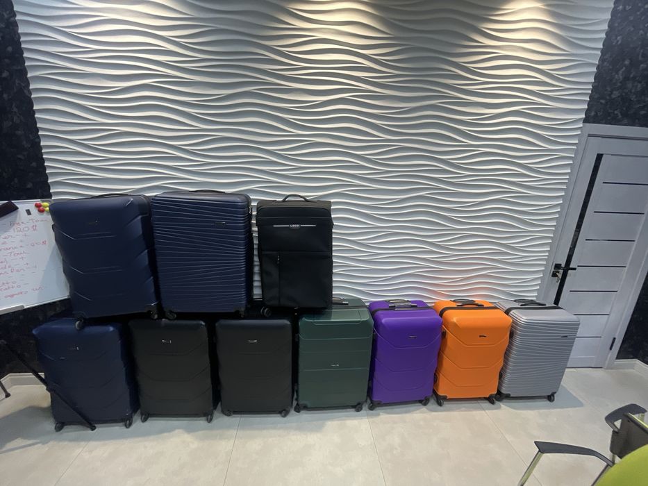 Чемоданлар арзон нархга сотиб юборамиз б/у