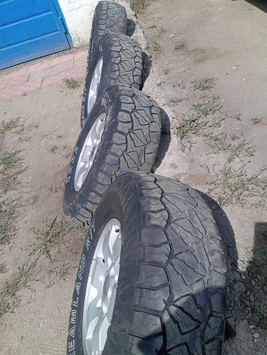 Продам диски с резиной