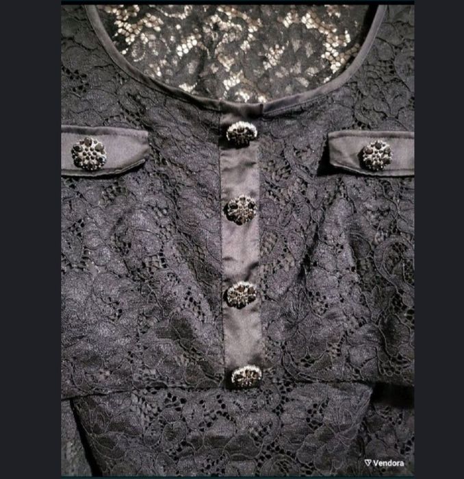 Чисто  нови костюми от 2 части