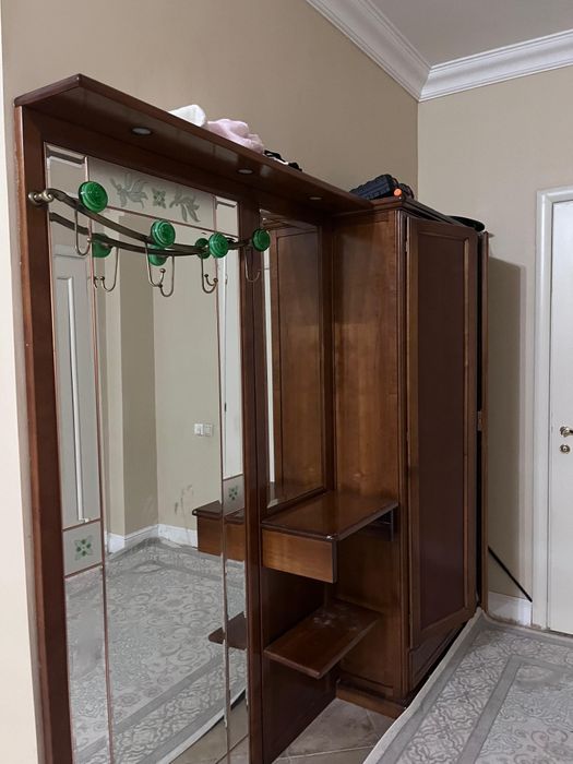 Продажа мебельи чистое дерево