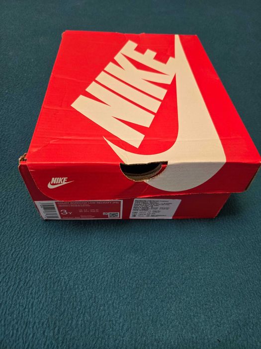 НОВИ детски маратонки Nike