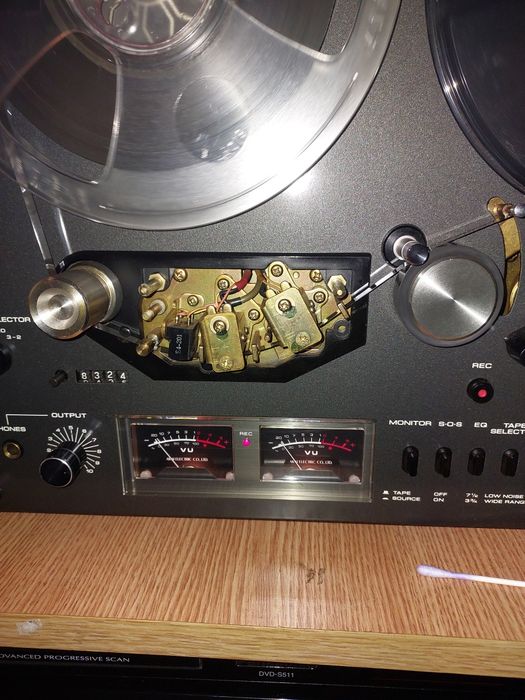 Magnetofon AKAI 4000 D