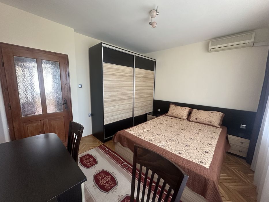 Дава се под наем Етаж от къща в Варна, Виница - 110 кв.м за 648.21 € - Снимка #6