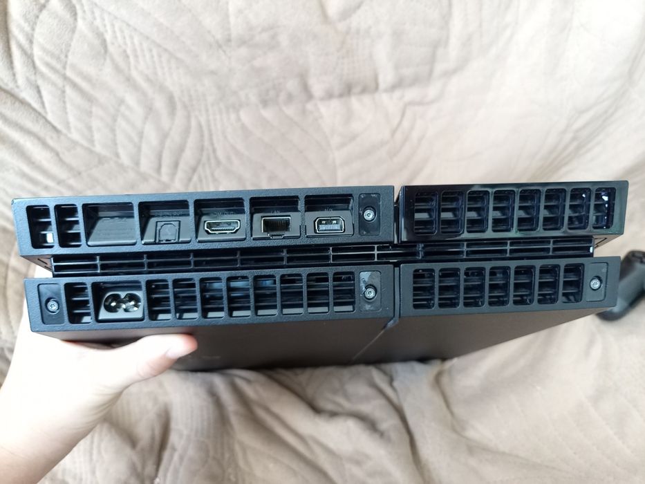 Playstation 4 Fat