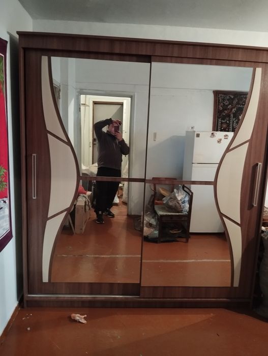 Продам шкаф купе