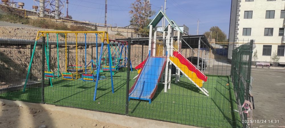 В г. Чирчике  10 микрорайон.