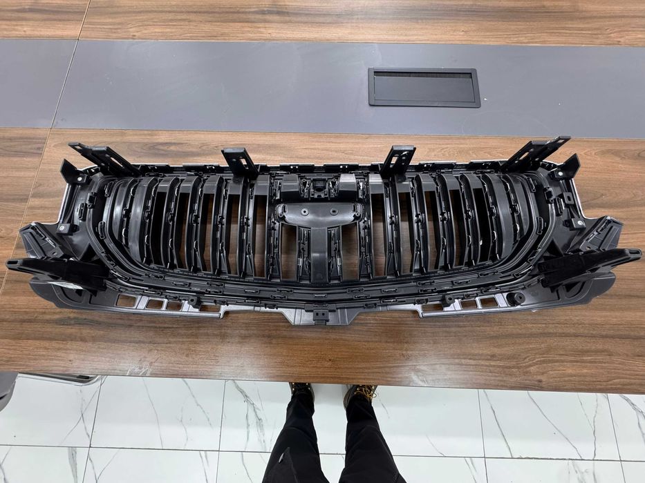 Geely Monjaro Решетка радиатора в сборе