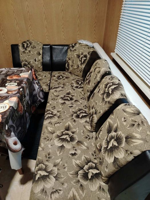 Ъглов диван разгъваем