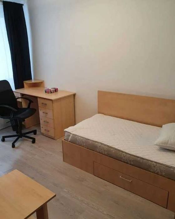 Дава се под наем Тристаен апартамент в Пловдив, Център - 76 кв.м за 224.4 € - Снимка #2