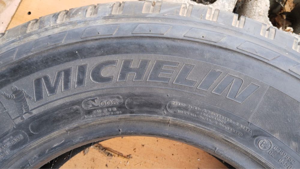 Шина Мишлен 235/70 R16 Торг