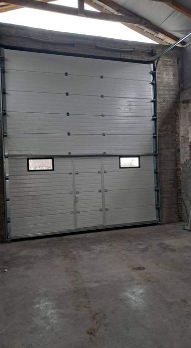 Usi secționale/usi industriale/ usa de garaj/ usa tip rulou