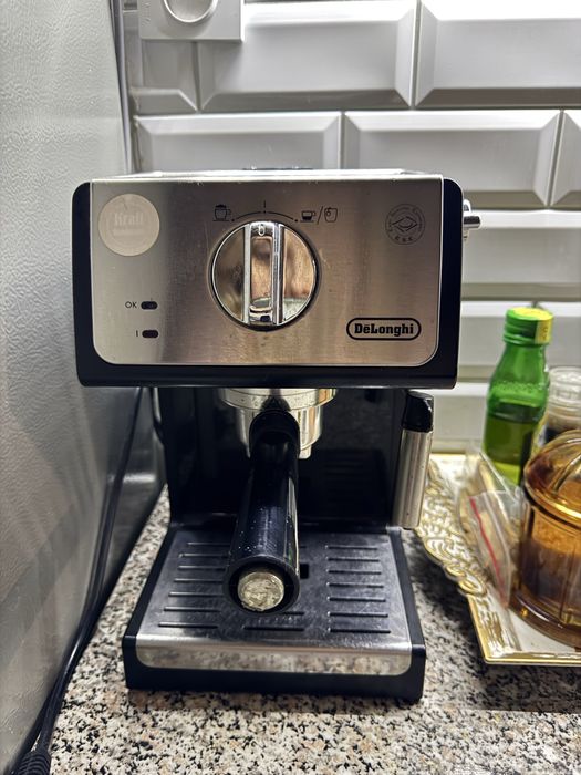 Кофемашина кофеварка Delonghi