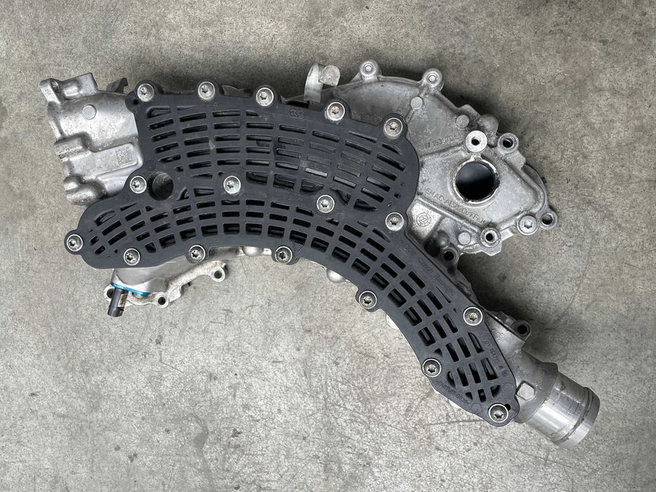 carcasa termostat Vw - Audi cod 057121111AA