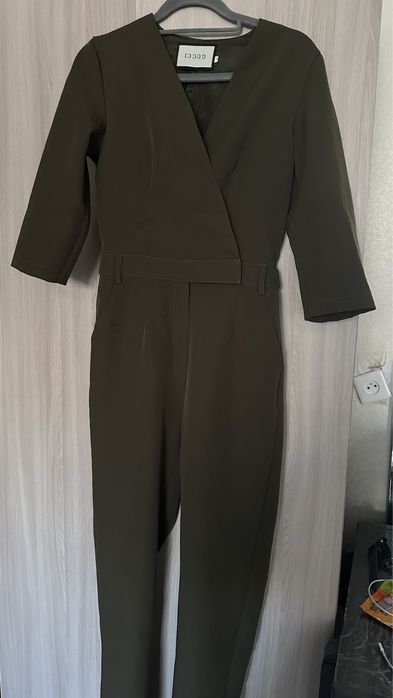 Продам женские Б/у одежды