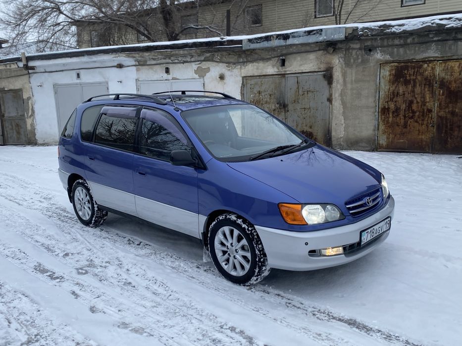 Тоуота ipsum 1996 продам
