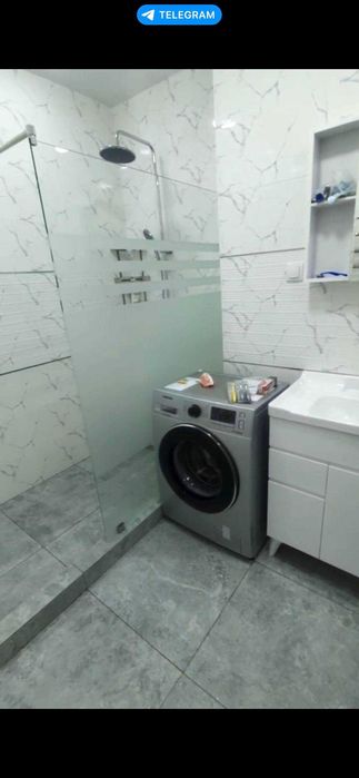 Продаётся улица Яккасарой 7, 2 ком квратира