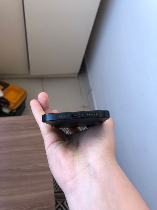 Iphone 16 Черный