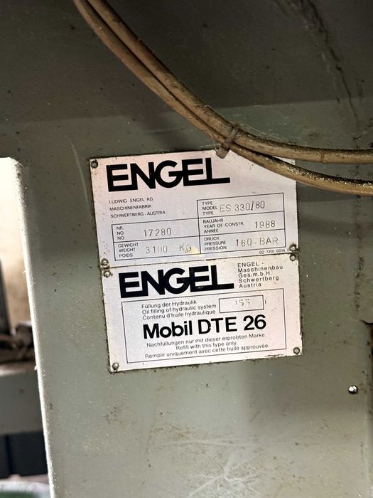 Инжекционна щприц машина ENGEL ES 330/80 (1988г)