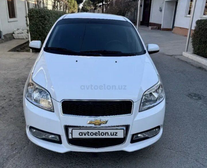 Moshin sotiladi Nexia3