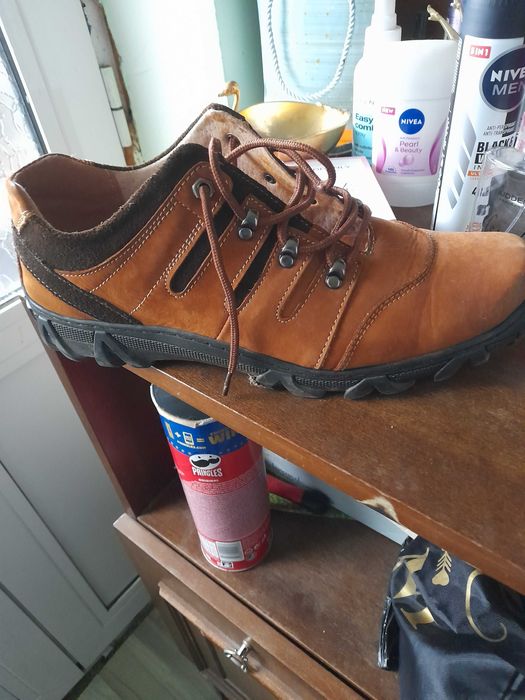 Обувки във   перфектно    състояние от набук