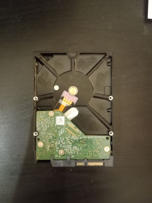 Продаю жёсткий диск на 3 тб