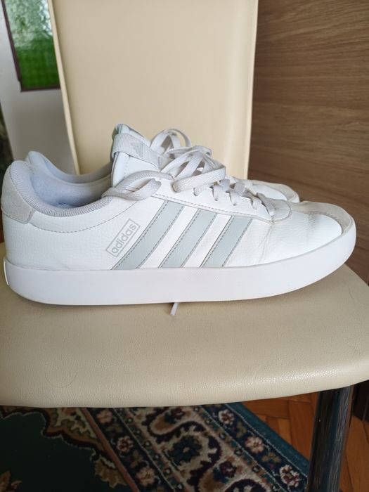 Adidași adidas 44