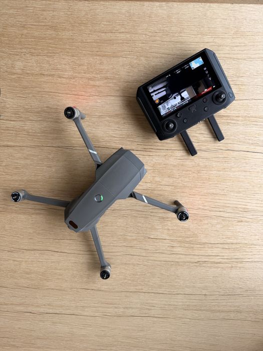 Mavic 2  cu Controller cu ecran tactil. Putin folosita!