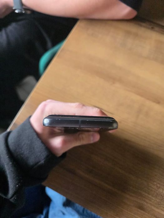 Google Pixel 8, se vinde