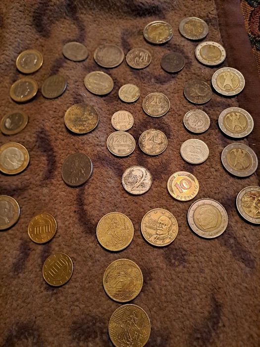 Продавам стари  и мови монети
