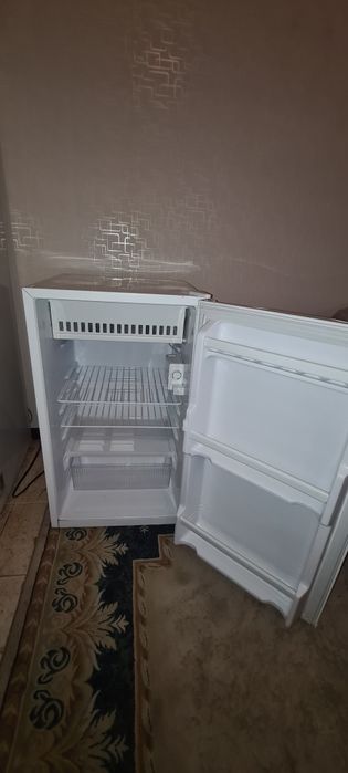 Продаётся маленький холодильник