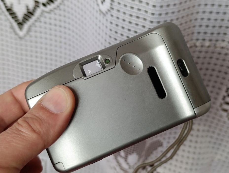 Плёночные фотоаппараты Samsung и Wizen  Япония