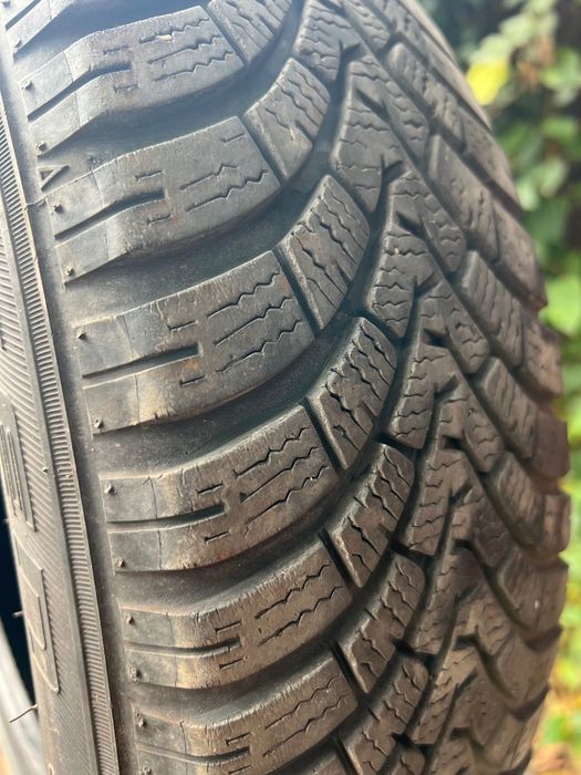 Anvelope iarnă falken 165 70 r14