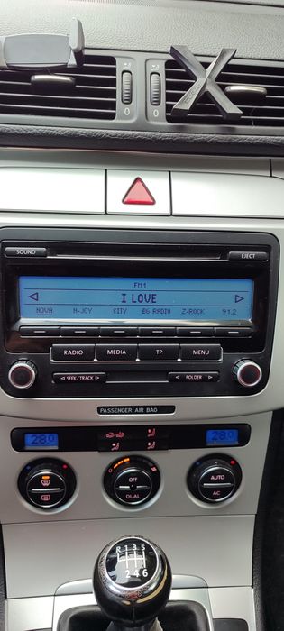Продавам оригинално CD