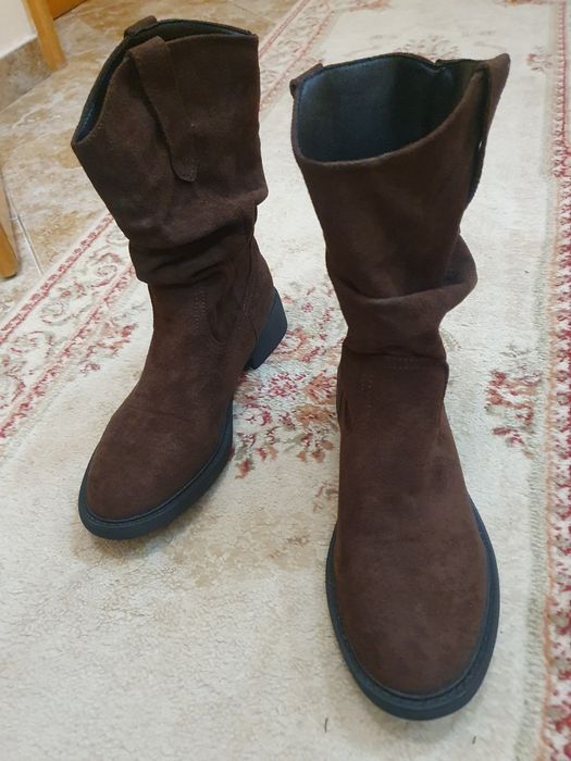 Велурени ботуши 40 номер