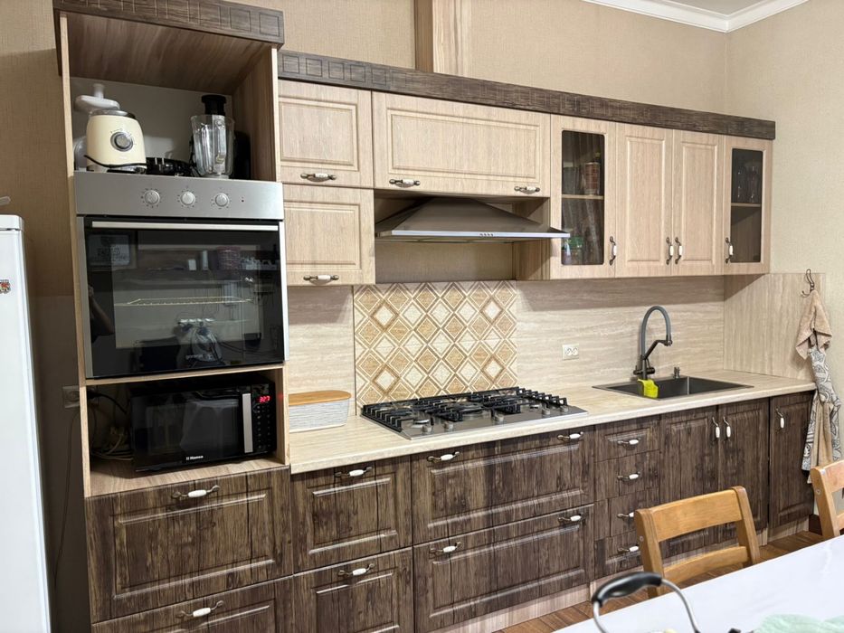 Продается кухонный гарнитур