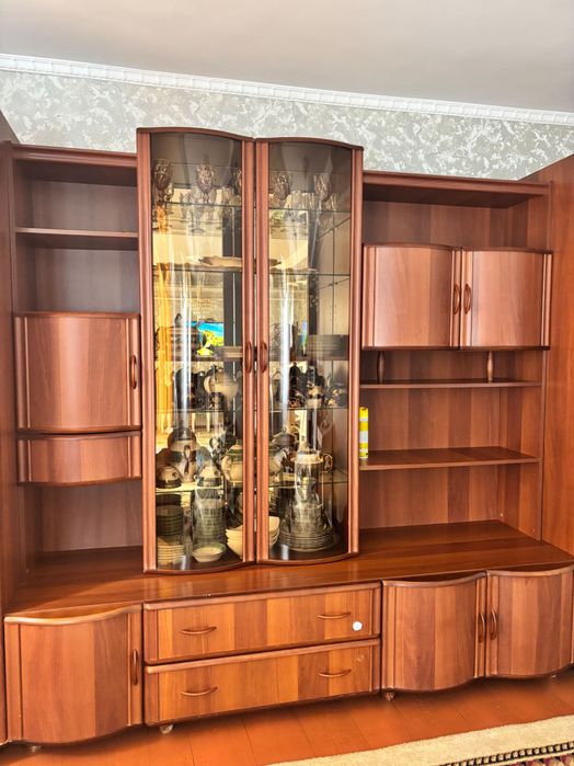 Стенка-горка для гостиной