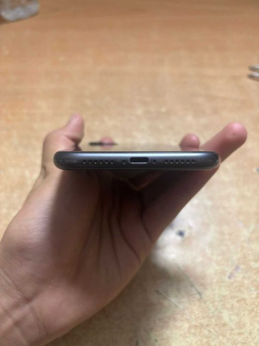 Продам айфон 11 IPhone 11