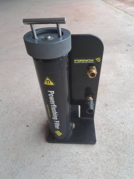 Машина за почистване/промиване на парна инсталация Fernox MK 3