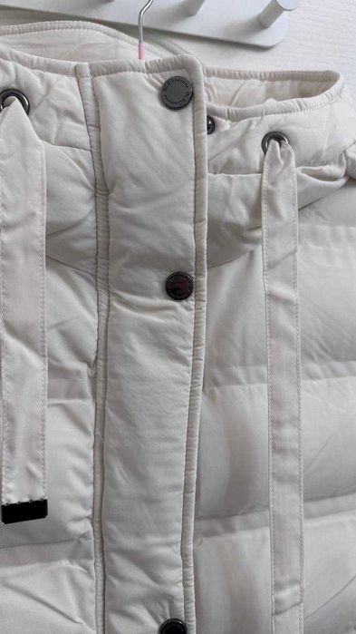 Новая дутая жилетка BCBGeneration, размер XL (50/58)