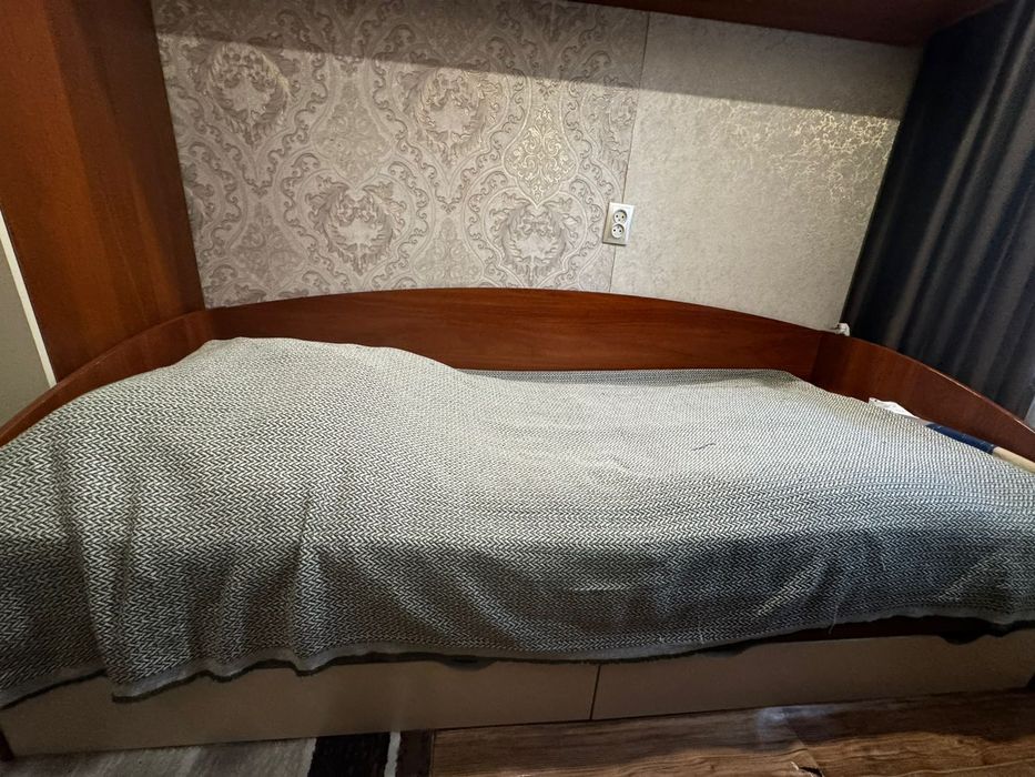 Продам мебель в комнату