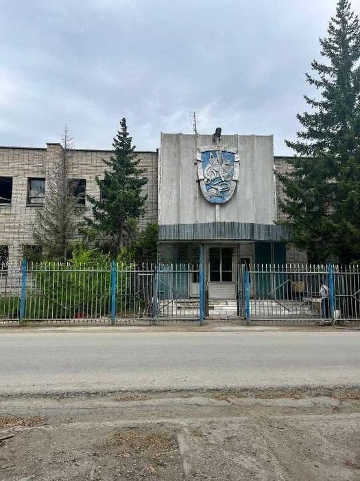 Отдельно-стоящее здание район  КЖБИ