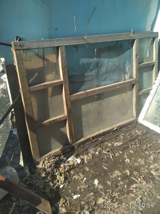 Продам рамы оконые