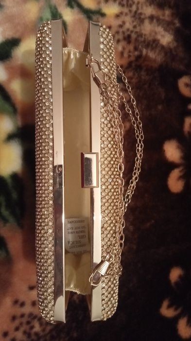 Клатчи женские,новый,б/у