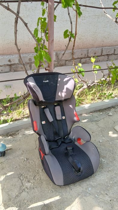 Авто кресло колданылған