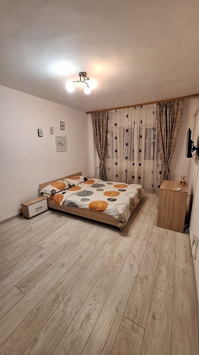 Apartament 2 camere de închiriat