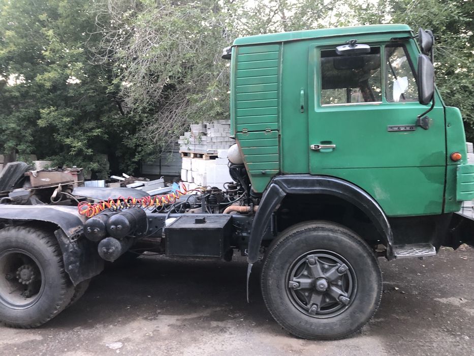 Продам камаз тягач